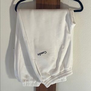 Comfrt White Sweatpants